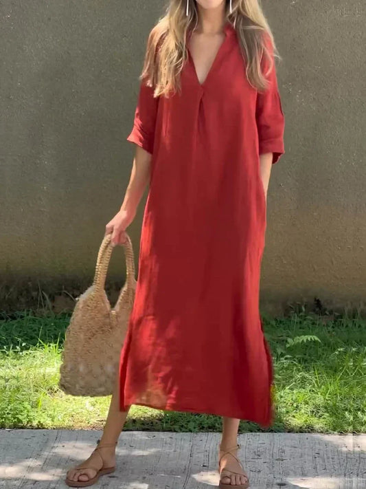 Stella - Plain linen dress with V-neckline and pocket.