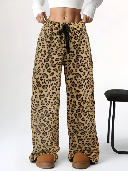 Nikita | Striking lounge pants with leopard print