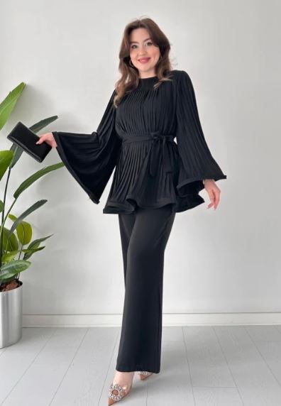 Antonia - Pleated, flared top and pants