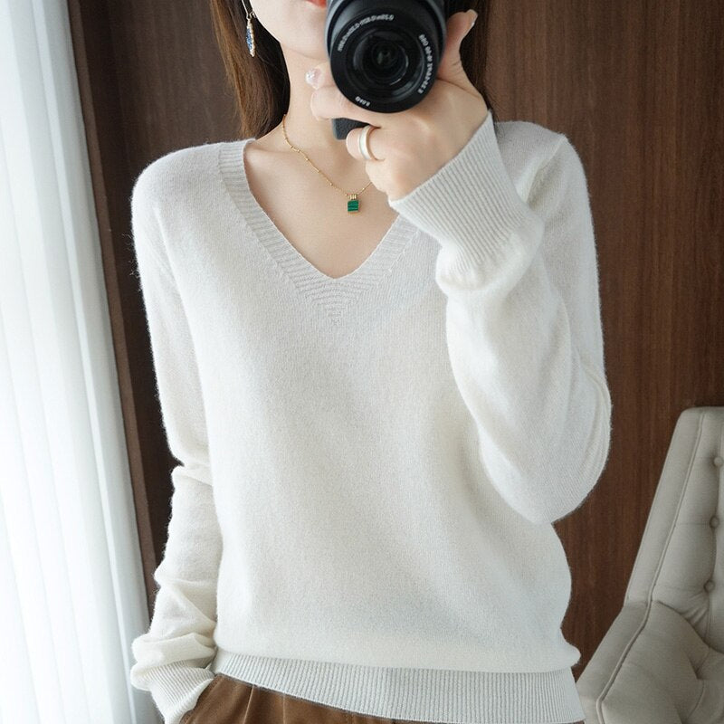 Halcyon | Ladies warm sweater | V-neck