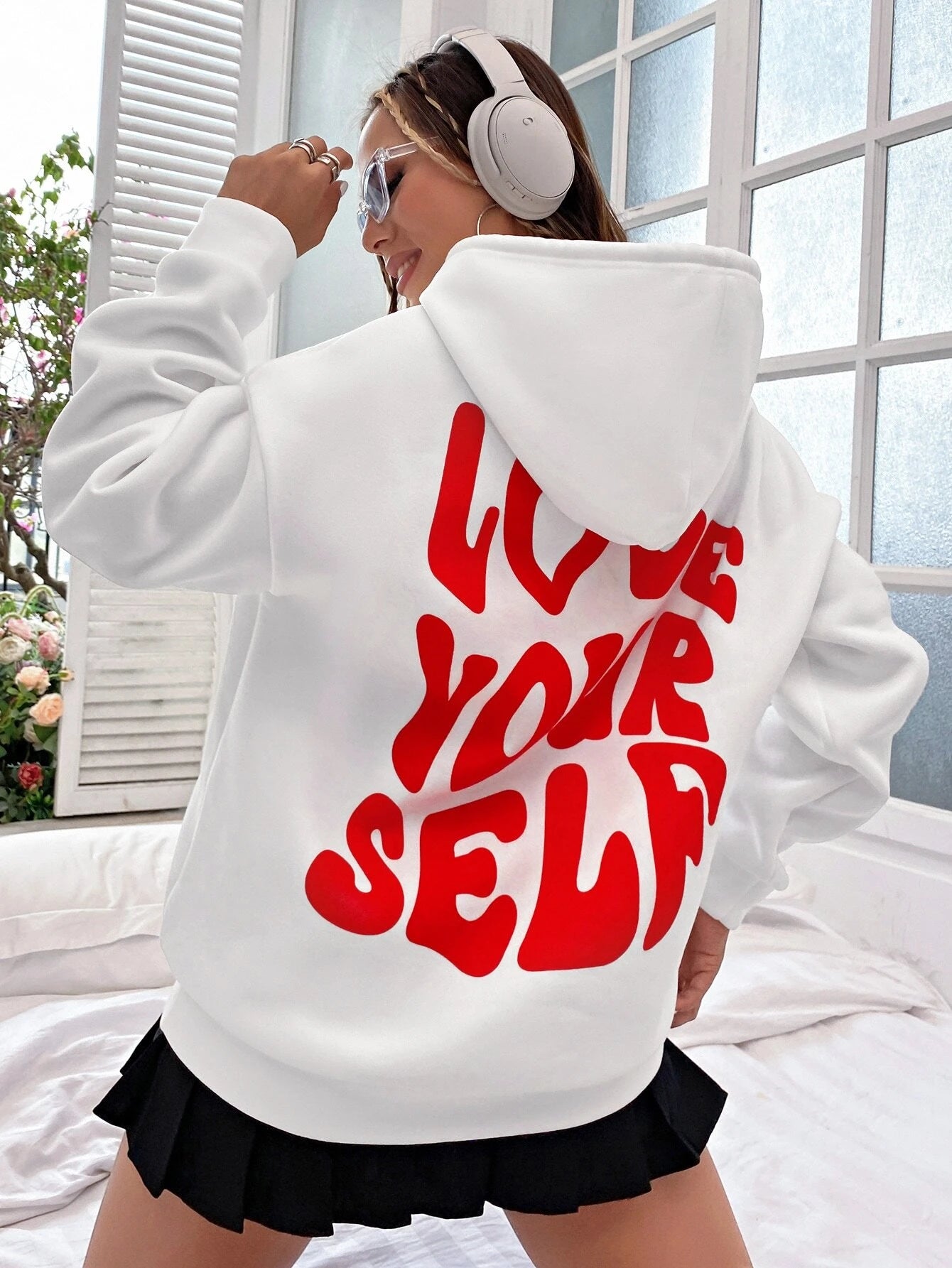 Jess | Casual oversized hoodie with Love Yourself back print - ideal for fall/winter