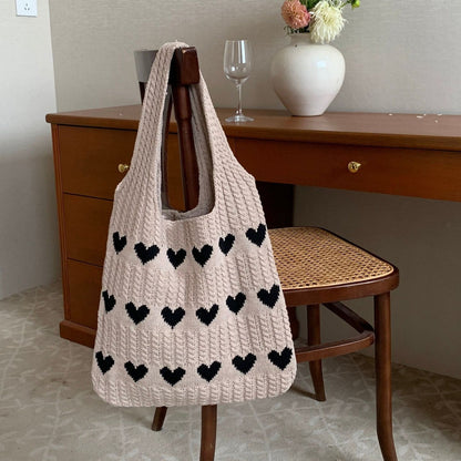 Nina | Handmade knitted heart pattern shopper bag