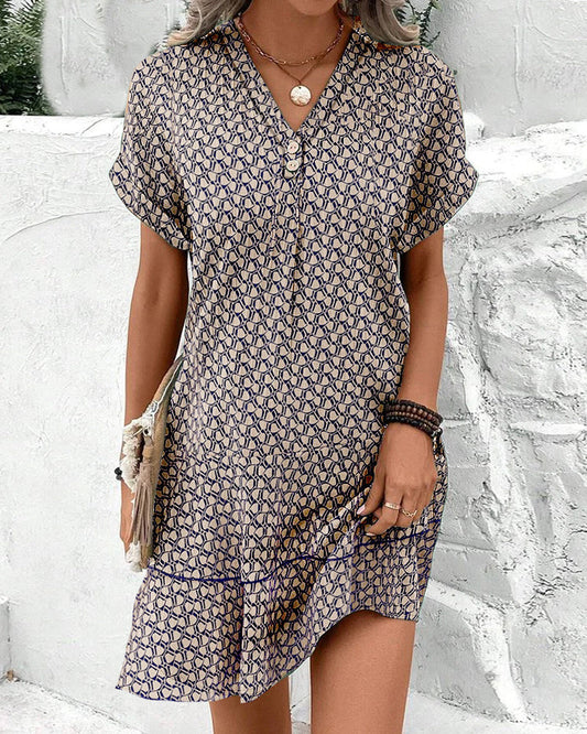 Short-arm casual Dress with V-neckline