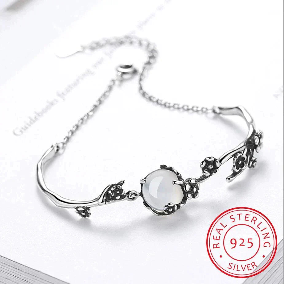 Silver Moonlight Stone Bracelet | Perfect bracelet for any occasion!