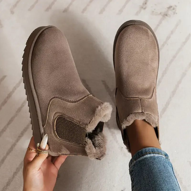 Minimalist women's everyday boots