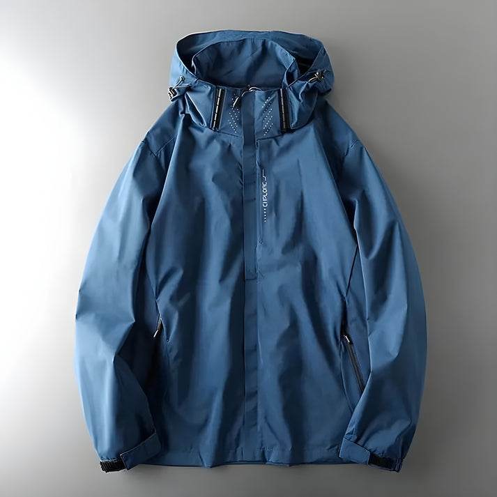 A water-resistant windbreaker: comfort and protection in all weathers