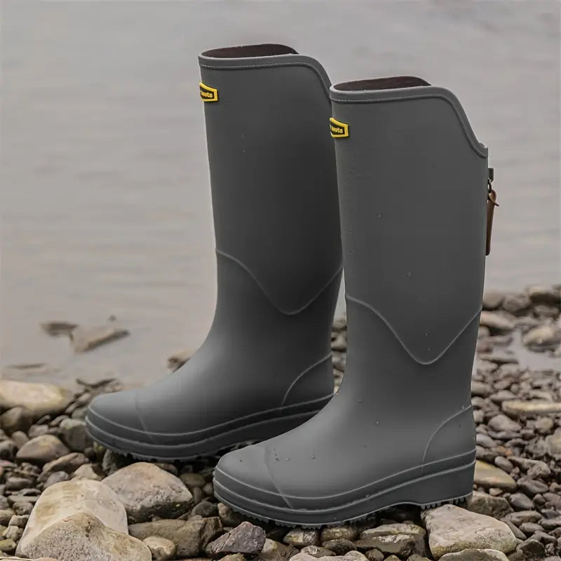 Sera - Fashionable rain boots for ladies.