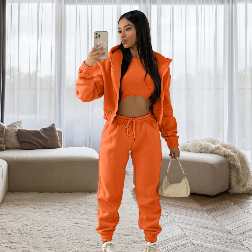 Comfortable 3-piece jogging suit for women