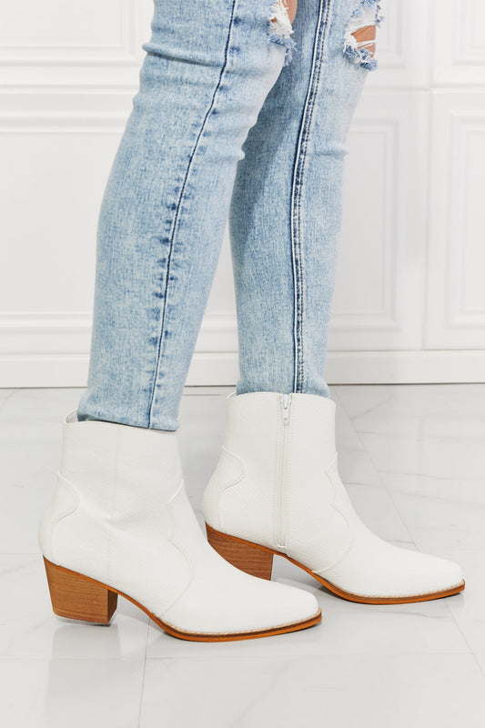 Western boots in Classic White Synthetic Leather - Jazzy model