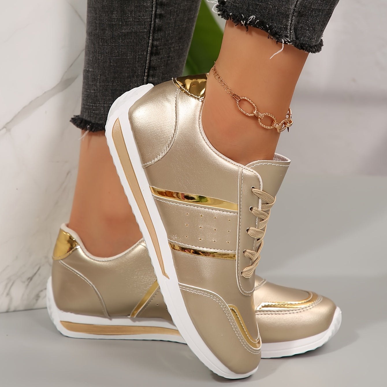 Sophie | Shiny lightweight women's sneakers