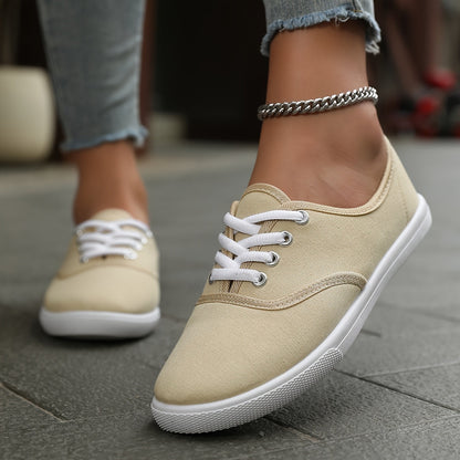 Lotte | Comfortable low canvas lace-up shoes