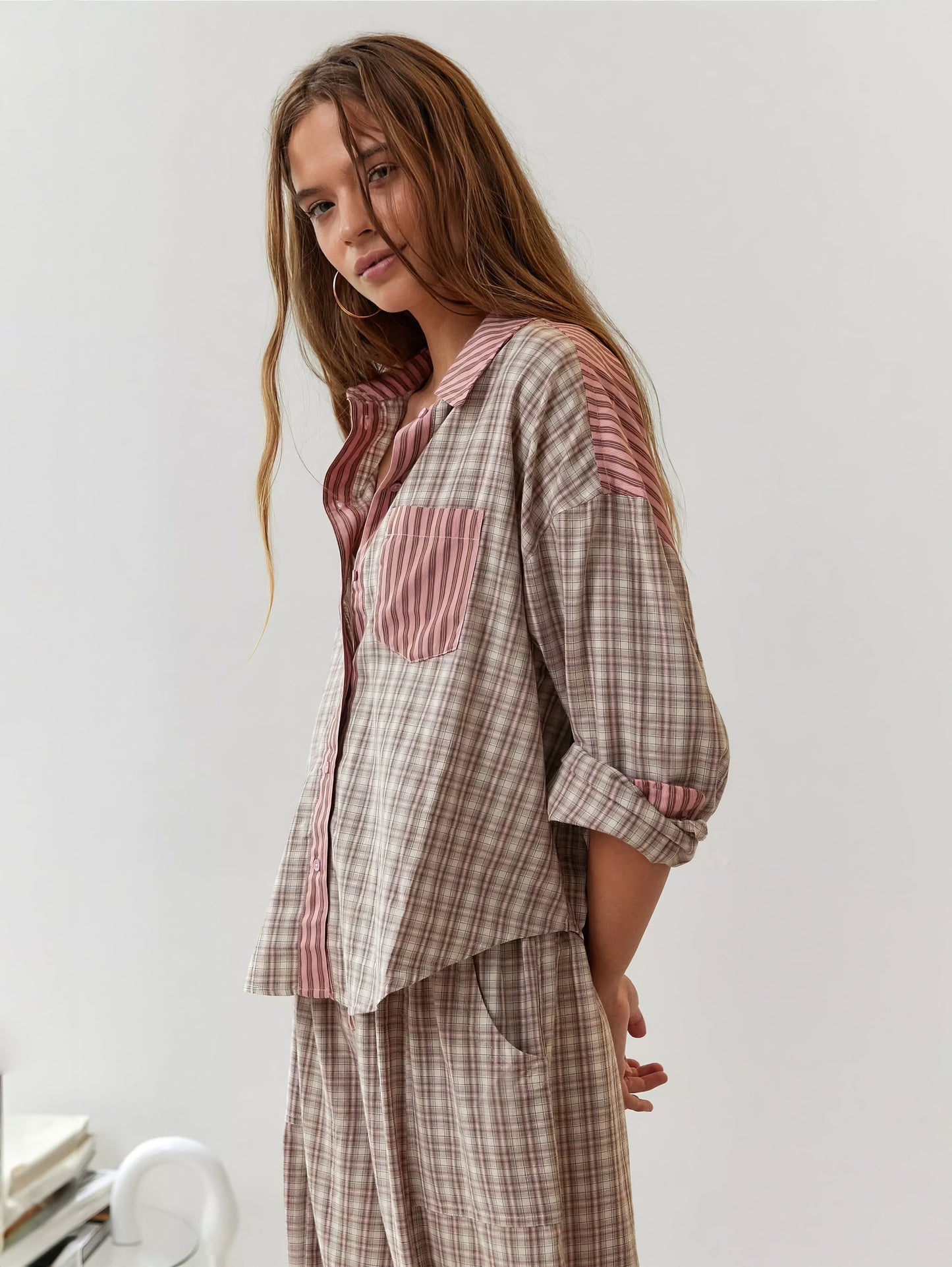 Jess fashion - Cozy nights with a classic pyjama set