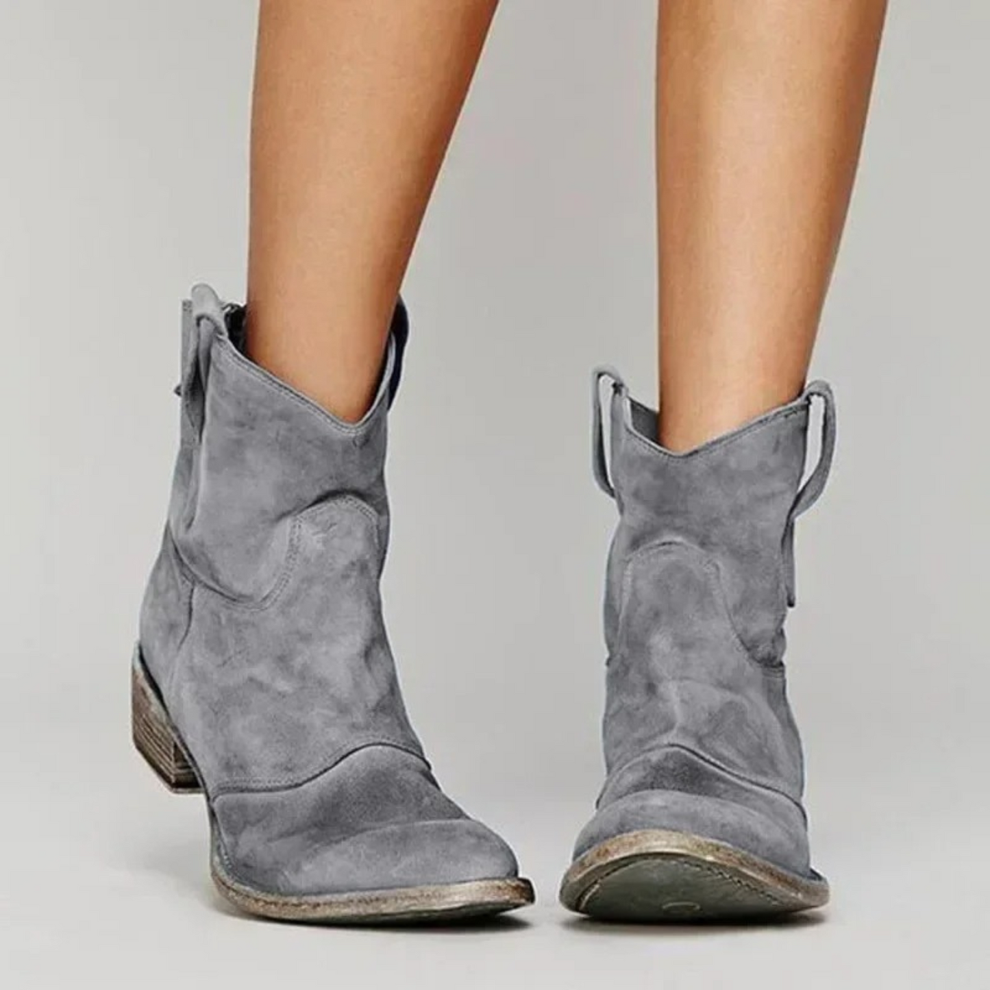 Lorelei - Elegant low-heeled leather boots