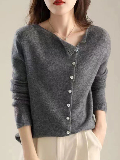 Winona Cardigan | Soft Knitted Cardigan with Button Closure and Round Neck