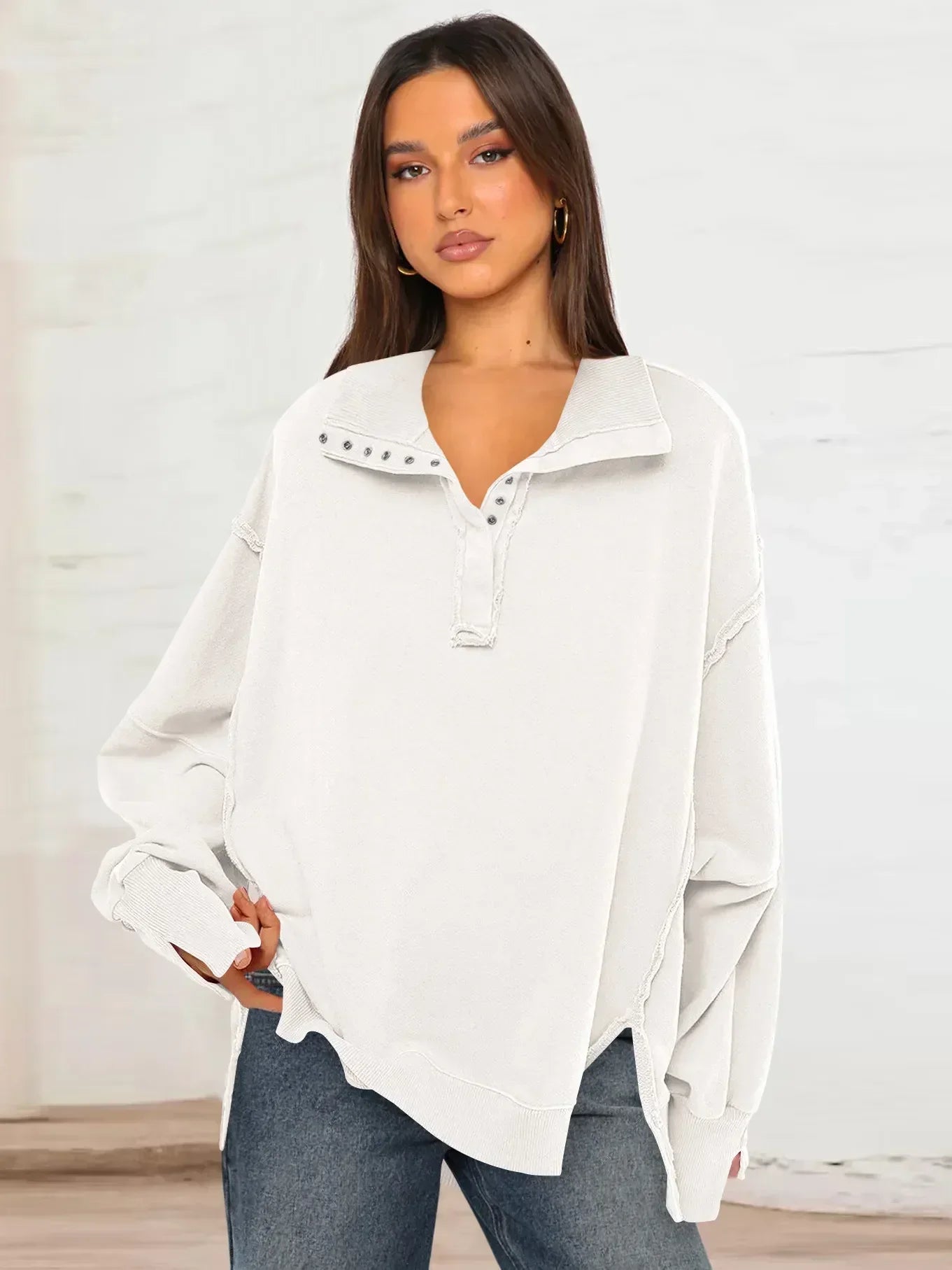 Jess | Casual sweatshirt with lapel collar with buttons and lantern sleeves