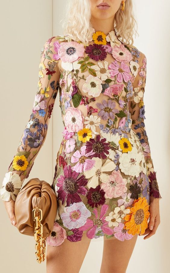 Lotte | Three-dimensional floral dress