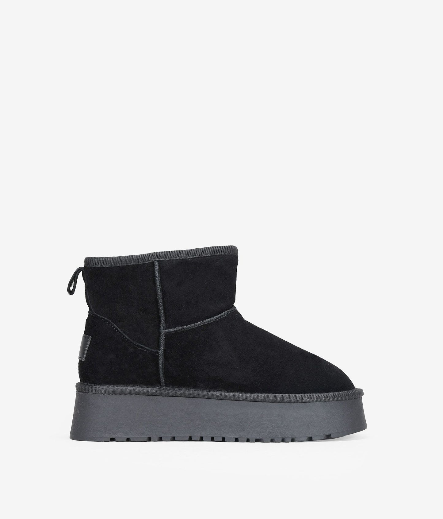 Women's winter boots with platform, comfortable and stylish