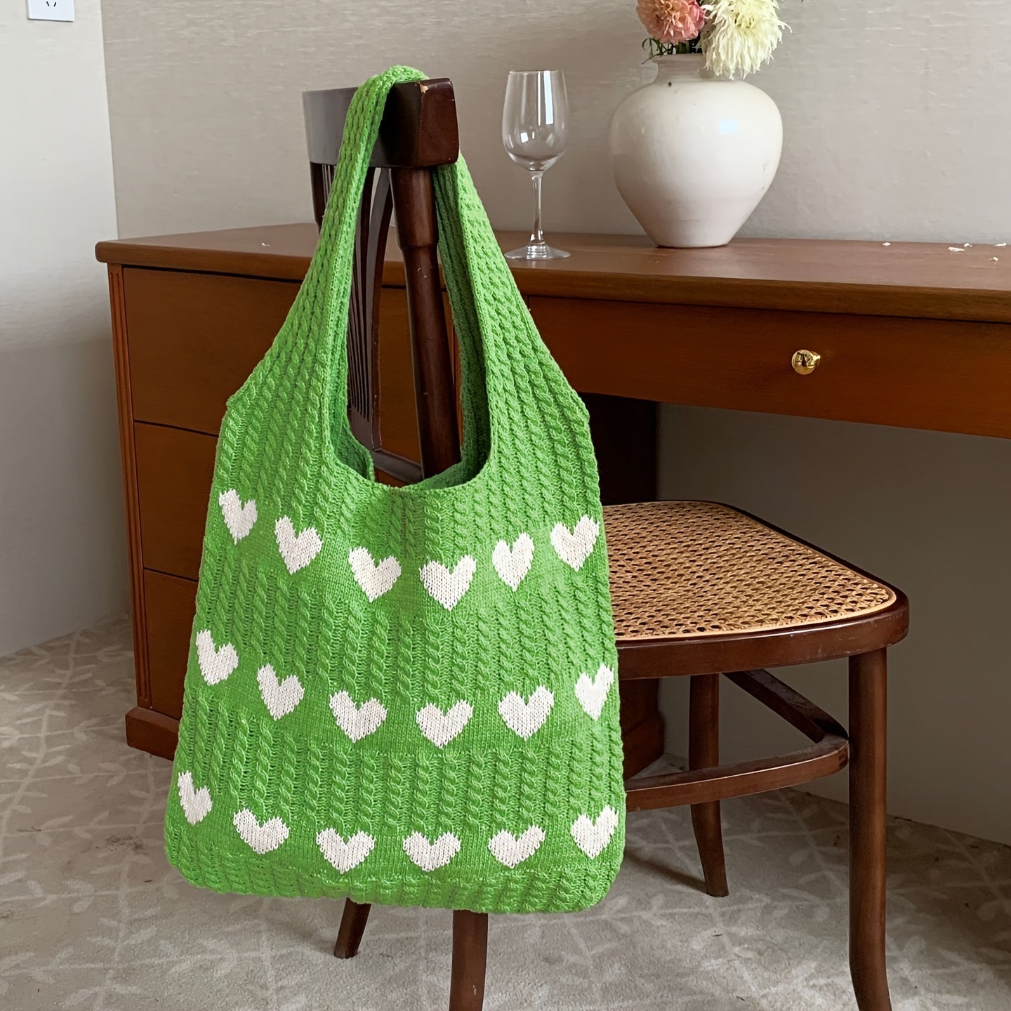 Nina | Handmade knitted heart pattern shopper bag