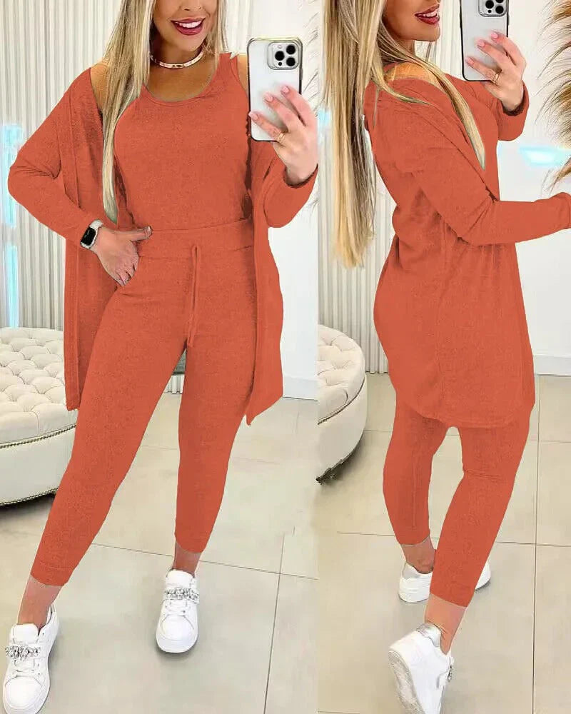 Jess-Mode | All-In-One Training & Tracksuit in vintage style for women Perfect for casual days