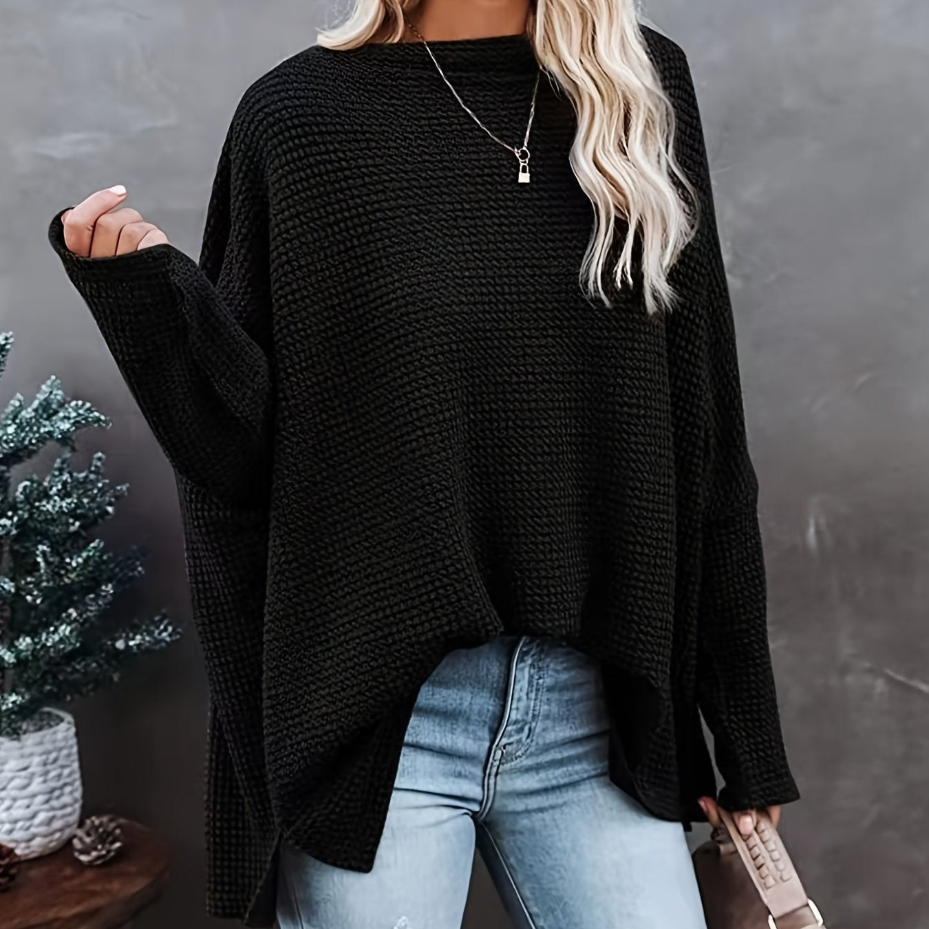 Casual and stylish overall jumper