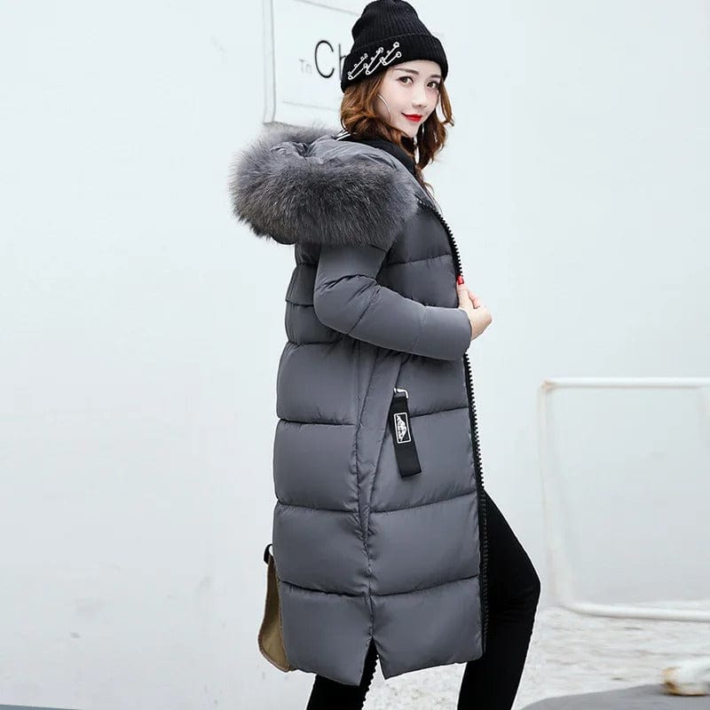 Elegant coat with hood for women