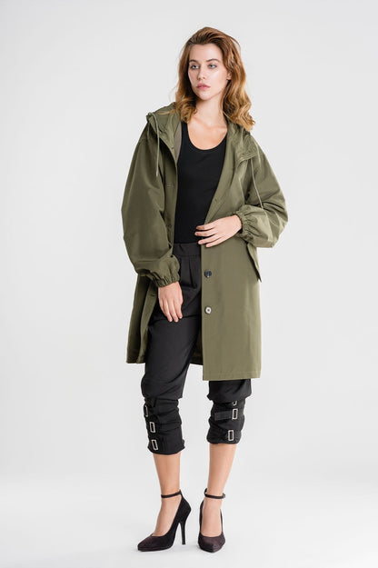 Stylish waterproof breathable rain jacket with hood for women | Ideal for all seasons