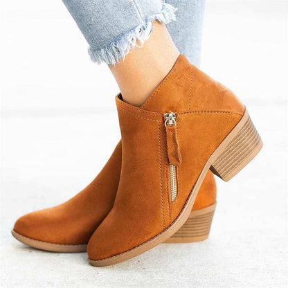 Ankle boots with pointed toe