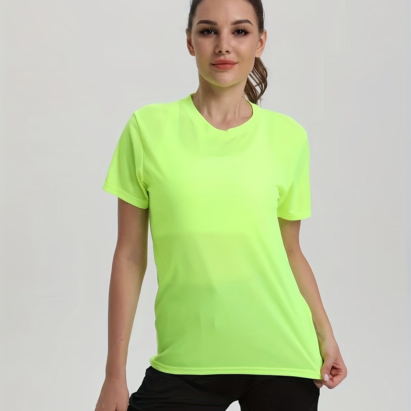 Fien | Quick-drying lightweight sports shirt for women