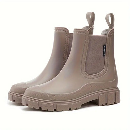 Lara - Fashionable rain boots for ladies.