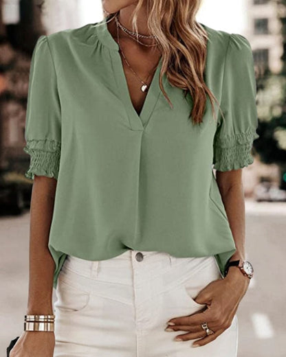 Sofie | Short sleeve blouse with V-neckline