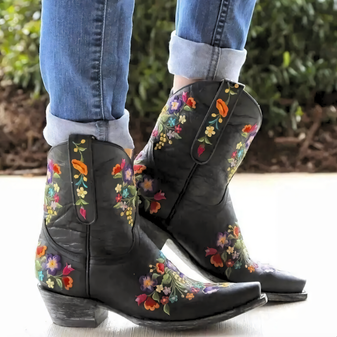 Weatherproof vintage cowgirl boots - Carlen