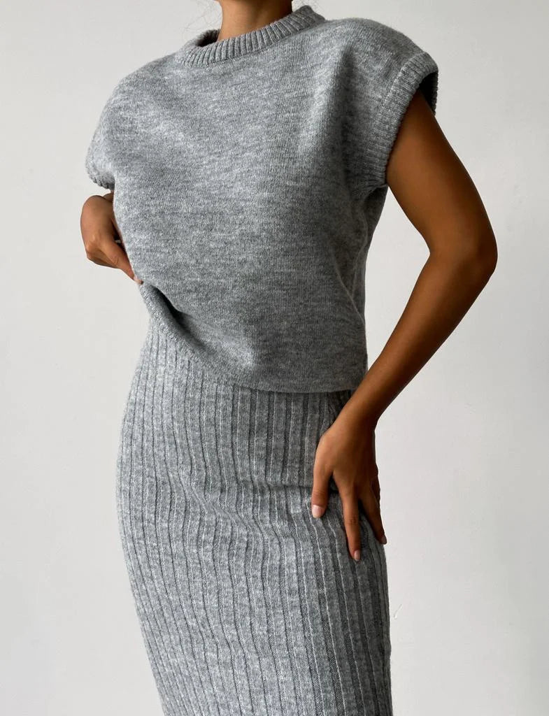 Hesper - Cardigan and knitted skirt - Elegant - Luxurious material - Ideal for parties for women