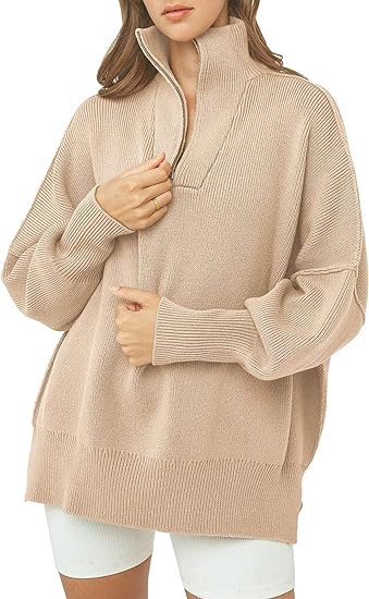 Zipper turtleneck sweater with V-neck and long sleeves