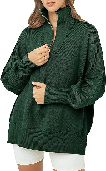 Zipper turtleneck sweater with V-neck and long sleeves