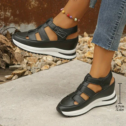 Clara - Closed sandals with hollow platform for women