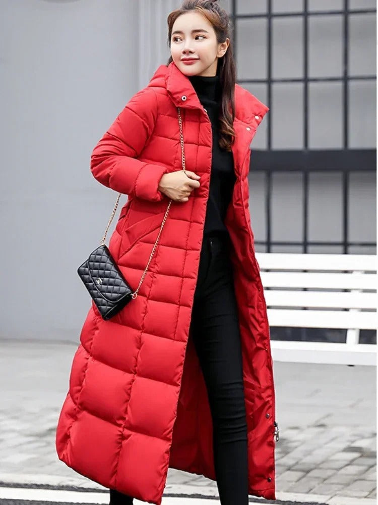 Padded ladies' coat with belt