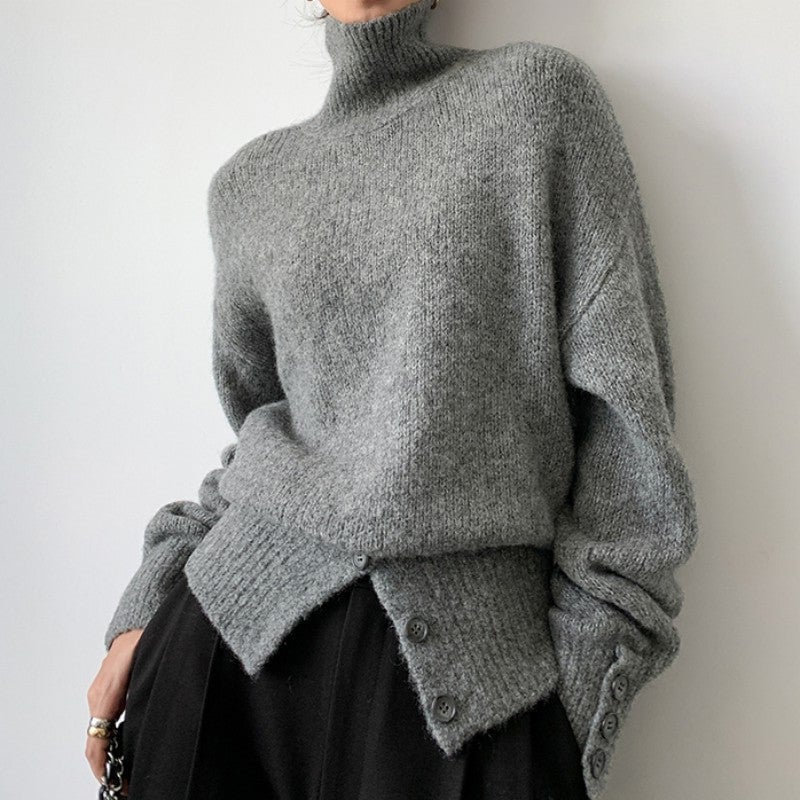 Women's turtleneck sweater with buttons