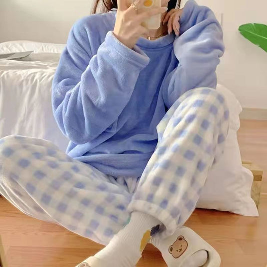 Selene - Women's Pyjama Set