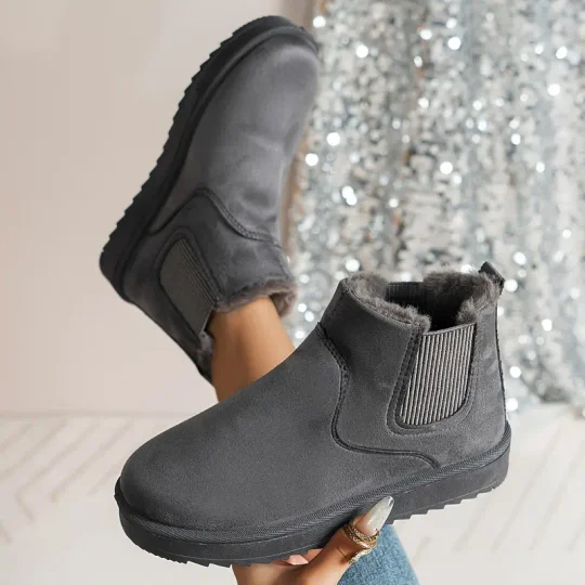 Minimalist women's everyday boots