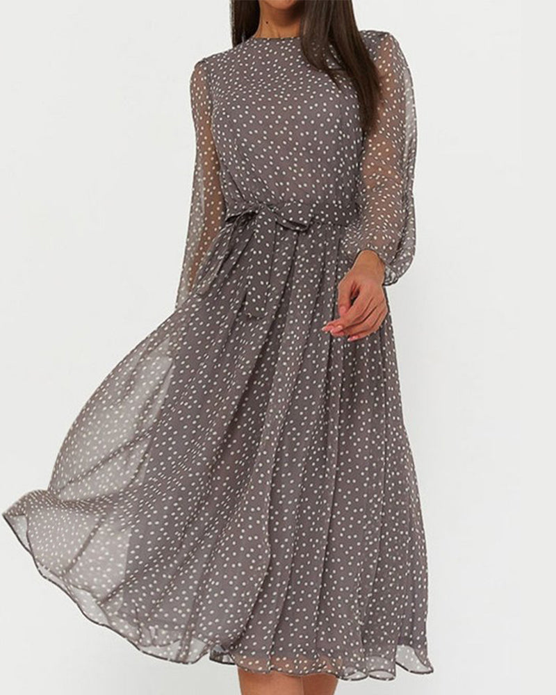 Isabelle | Elegant dress with polka dots