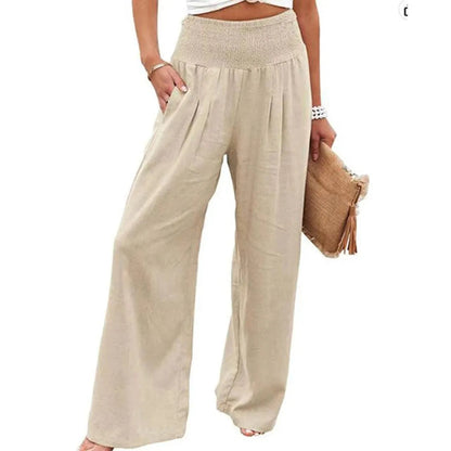 XANDRIA | Chic pants perfect for the summer season