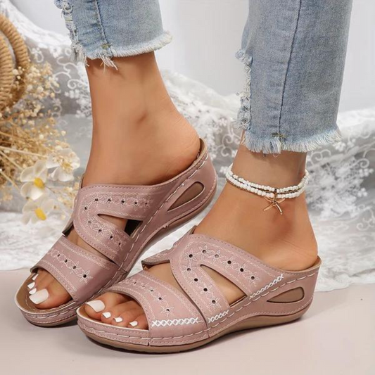 Benthe - Orthopaedic Sandals