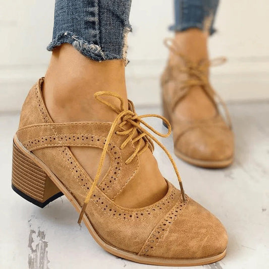 Peninna Shoes | Vintage Lace-Up Shoes with Heel and Cut-Out