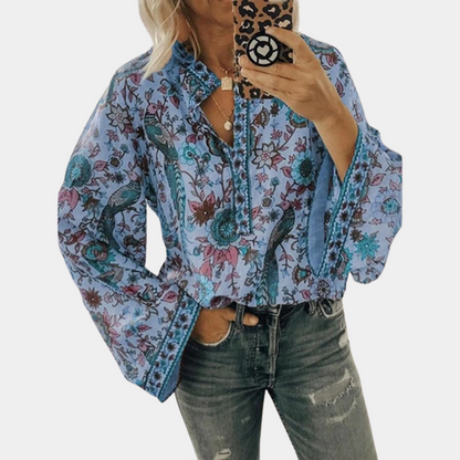 Cynthia - Women's blouse with floral pattern.