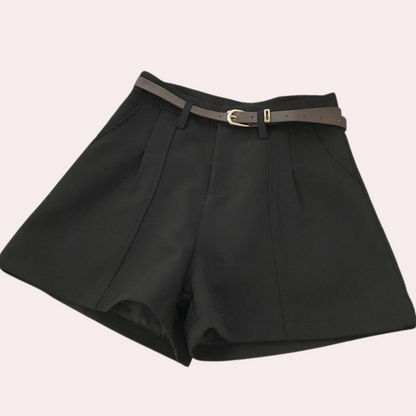 Klaras - Stylish women's wide-leg shorts