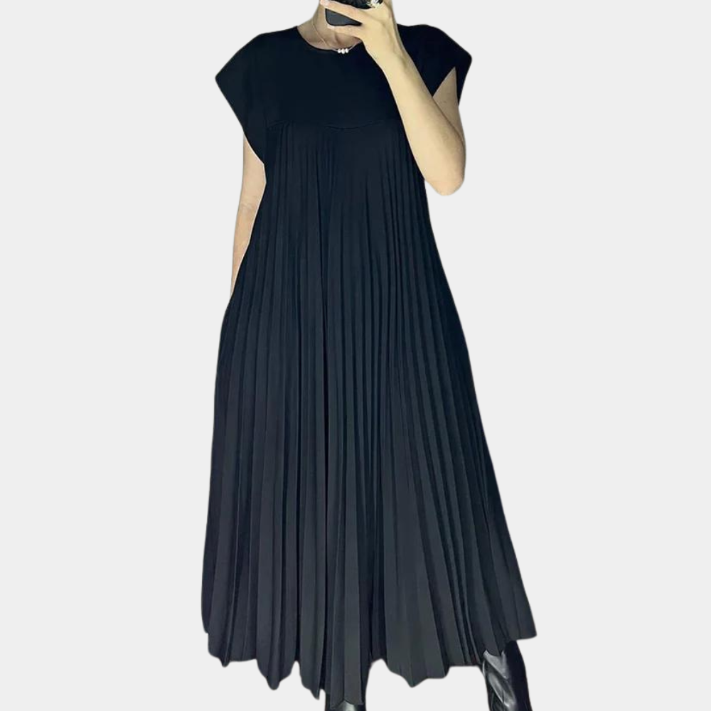 Simple pleated dress for women