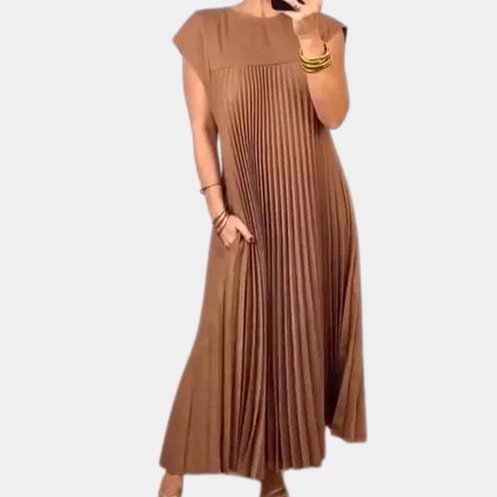 Simple pleated dress for women