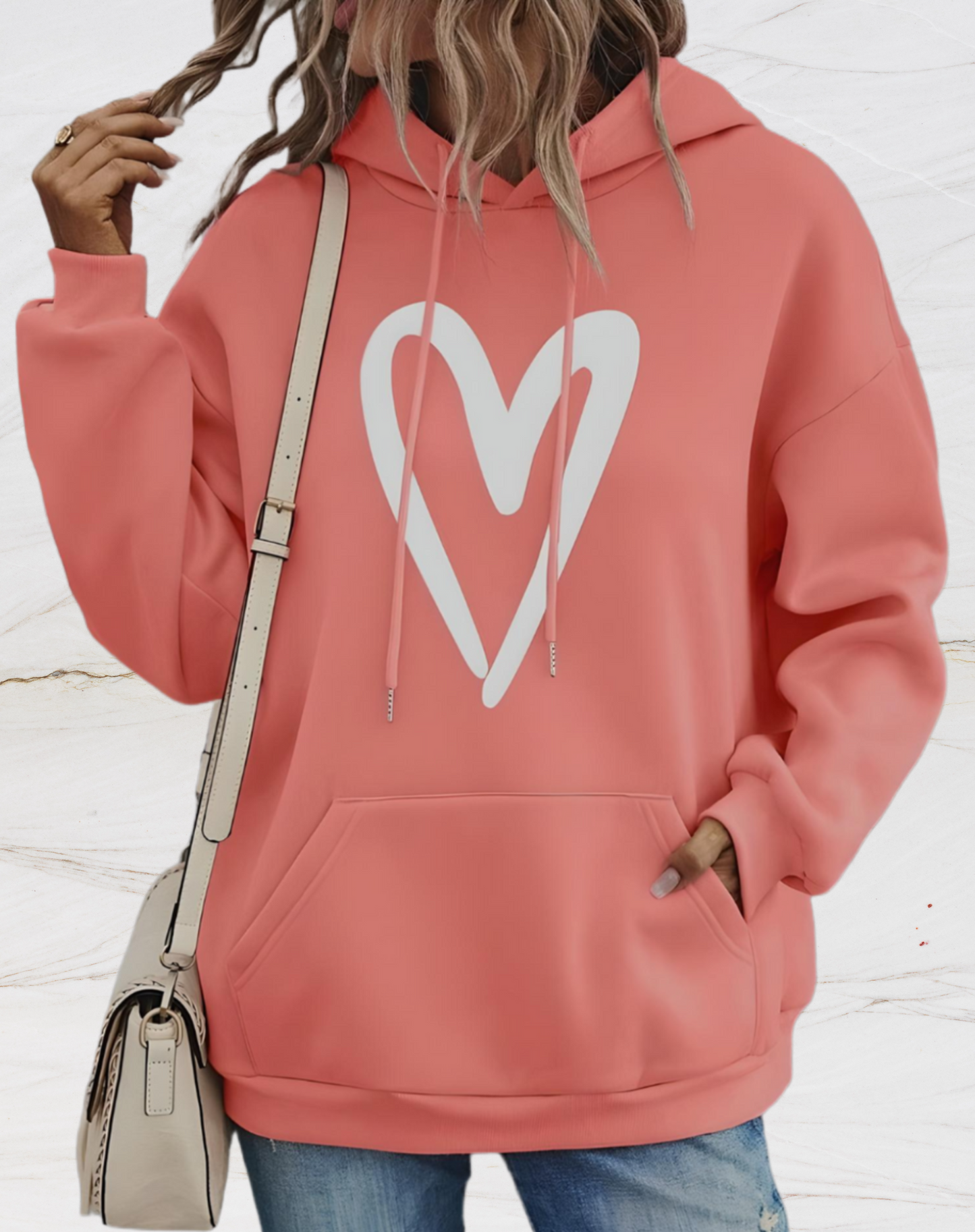 Jess | Oversized hoodie with heart print on the front