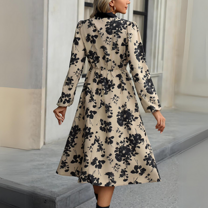 Clemence - Elegant dress with floaty sleeves