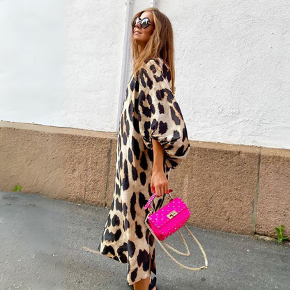 Evelien - Classic Animal Print Dress